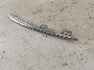 bontott MERCEDES-BENZ GLE Első Lökhárító Díszléc