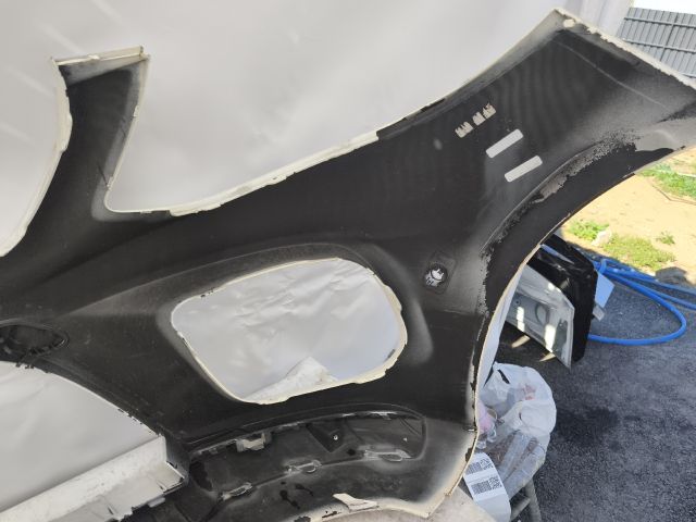 bontott MERCEDES-BENZ GLE Első Lökhárító (Részeivel)