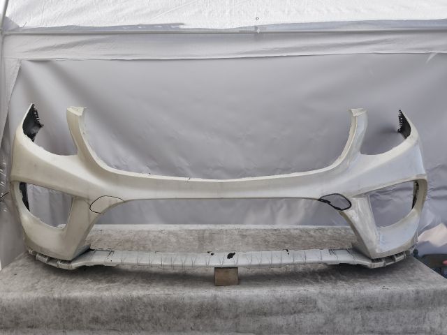 bontott MERCEDES-BENZ GLE Első Lökhárító (Részeivel)