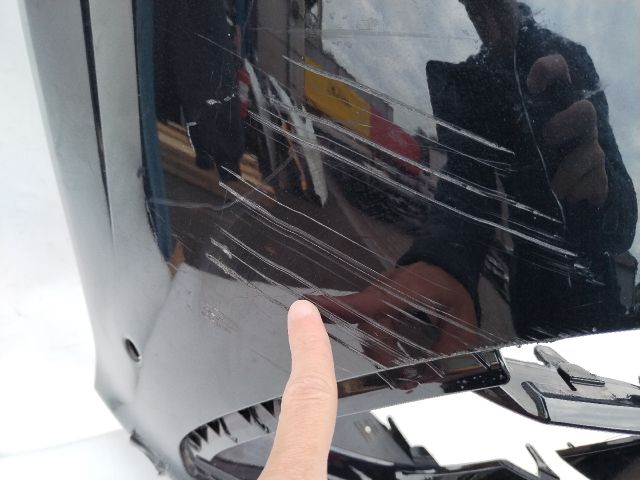 bontott MERCEDES-BENZ GLE Első Lökhárító (Üresen)