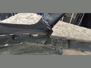 bontott MERCEDES-BENZ GLE Első Lökhárító (Üresen)