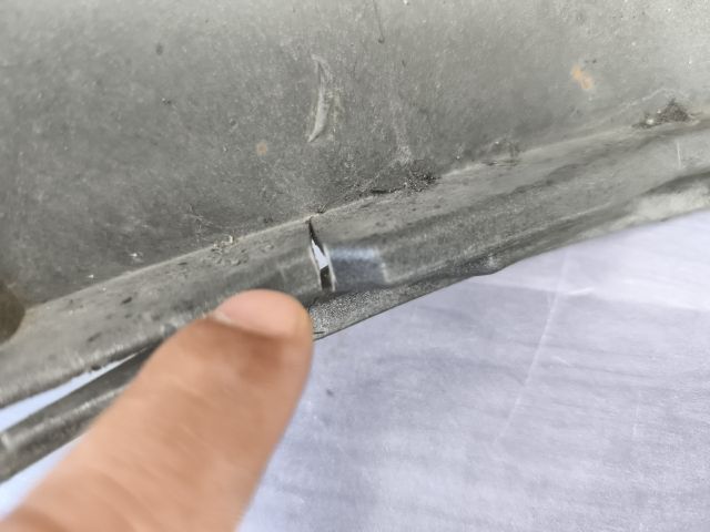 bontott MERCEDES-BENZ GLE Első Lökhárító (Üresen)