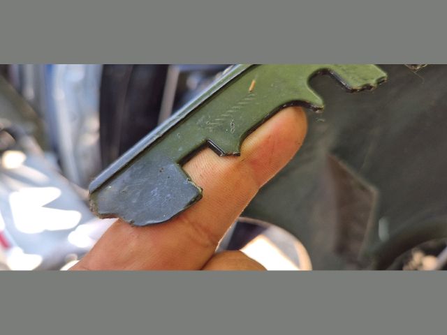 bontott MERCEDES-BENZ GLE Első Lökhárító (Üresen)