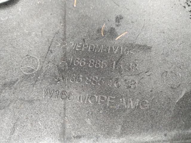 bontott MERCEDES-BENZ GLE Első Lökhárító (Üresen)