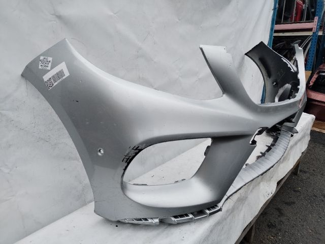 bontott MERCEDES-BENZ GLE Első Lökhárító (Üresen)