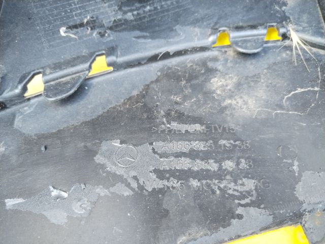 bontott MERCEDES-BENZ GLE Első Lökhárító (Üresen)