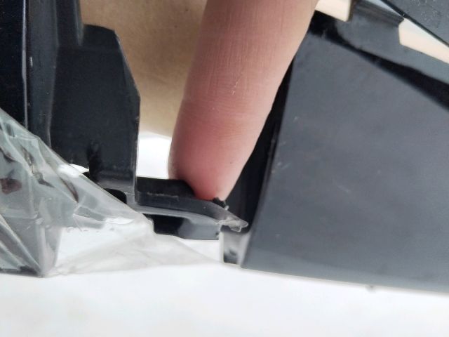 bontott MERCEDES-BENZ GLE Első Lökhárító (Üresen)