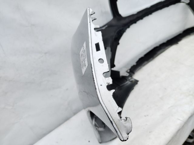 bontott MERCEDES-BENZ GLE Első Lökhárító (Üresen)