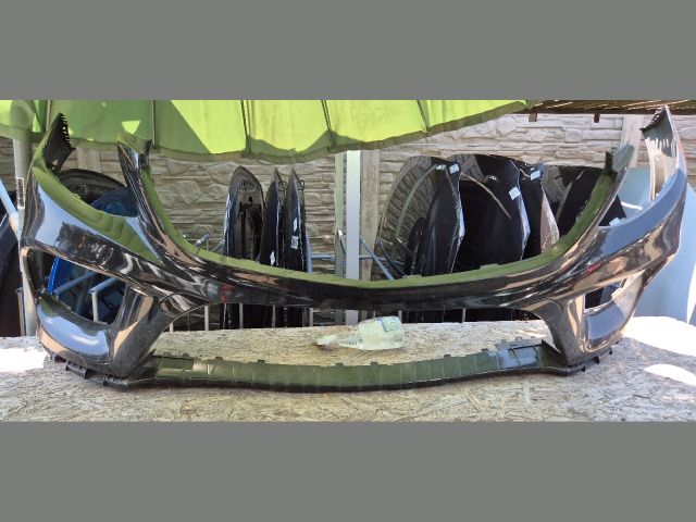 bontott MERCEDES-BENZ GLE Első Lökhárító (Üresen)