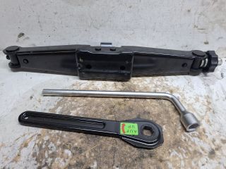 bontott MERCEDES-BENZ GLE Emelő