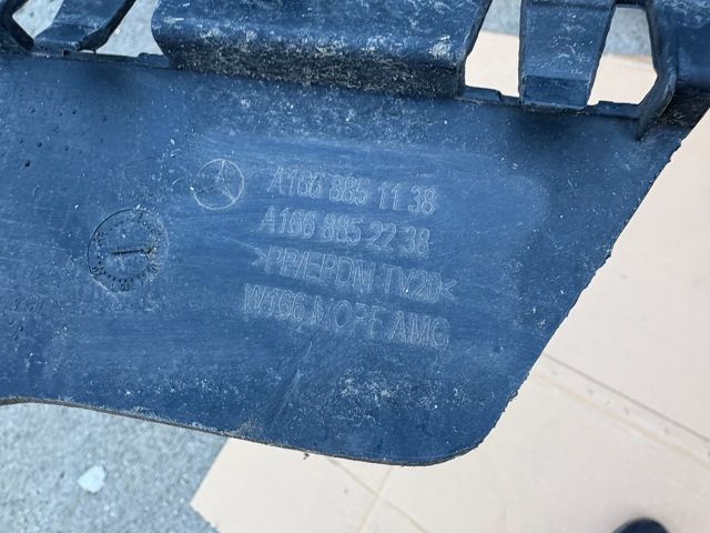 bontott MERCEDES-BENZ GLE Hátsó Lökhárító Alsó (Műanyag)