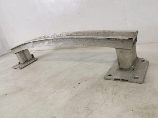 bontott MERCEDES-BENZ GLE Hátsó Lökhárító Merevítő (Fém)