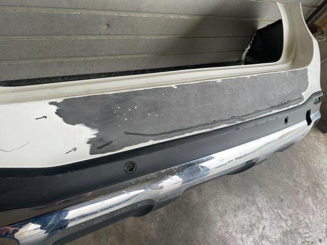 bontott MERCEDES-BENZ GLE Hátsó Lökhárító (Üresen)