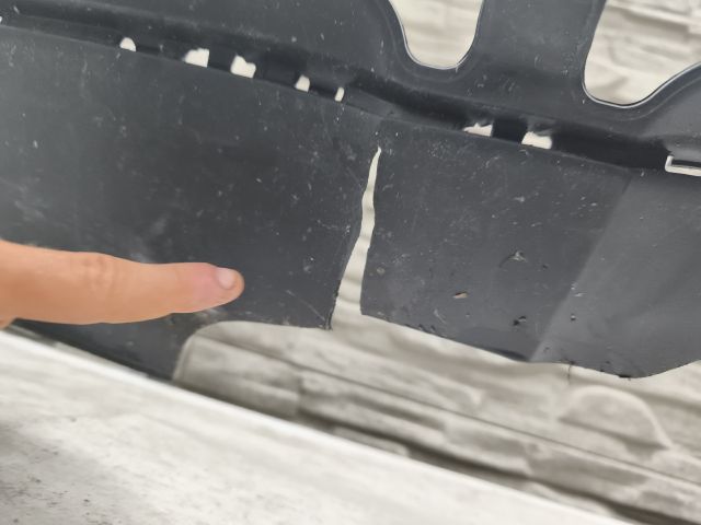 bontott MERCEDES-BENZ GLE Hátsó Lökhárító (Üresen)