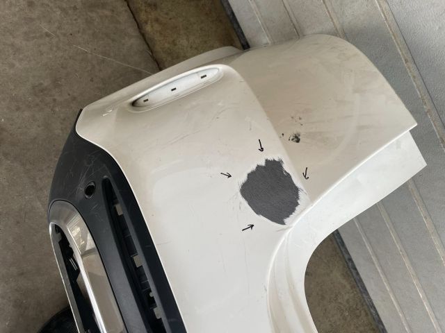 bontott MERCEDES-BENZ GLE Hátsó Lökhárító (Üresen)