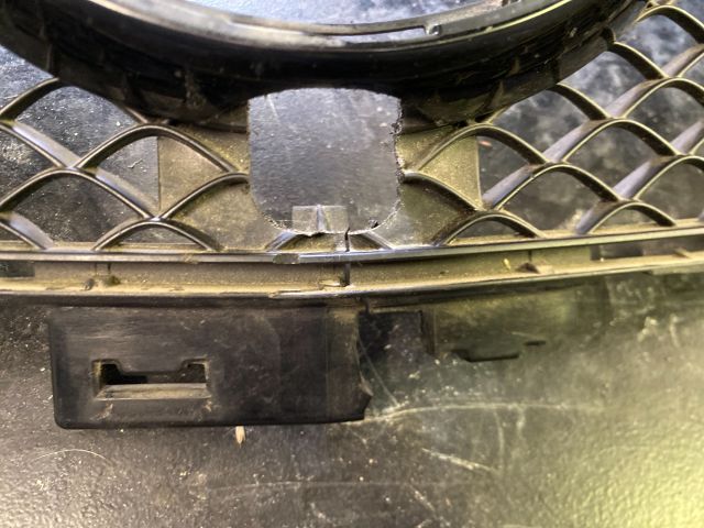 bontott MERCEDES-BENZ GLE Hűtőrács