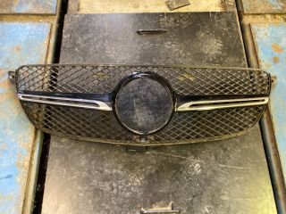 bontott MERCEDES-BENZ GLE Hűtőrács