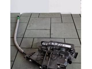 bontott MERCEDES-BENZ GLE Jobb első Ajtózár