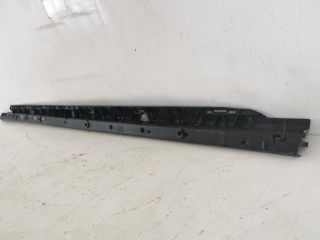 bontott MERCEDES-BENZ GLE Jobb első Küszöb Tartó