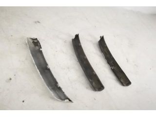 bontott MERCEDES-BENZ GLE Jobb első Lökhárító Díszléc