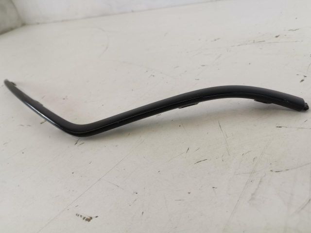 bontott MERCEDES-BENZ GLE Jobb első Lökhárító Díszléc