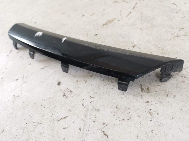 bontott MERCEDES-BENZ GLE Jobb első Lökhárító Díszléc