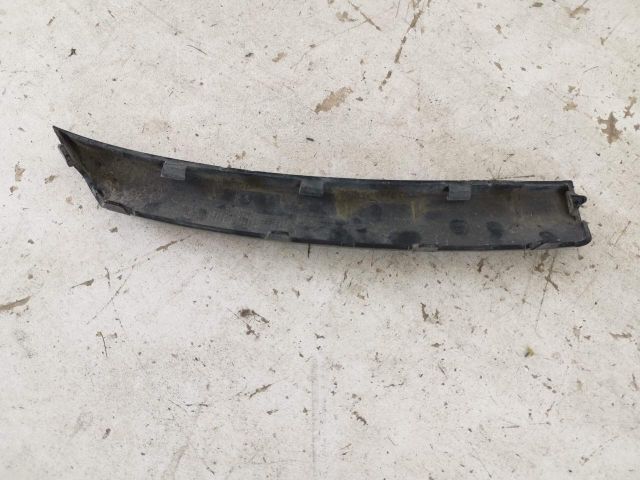 bontott MERCEDES-BENZ GLE Jobb első Lökhárító Díszléc