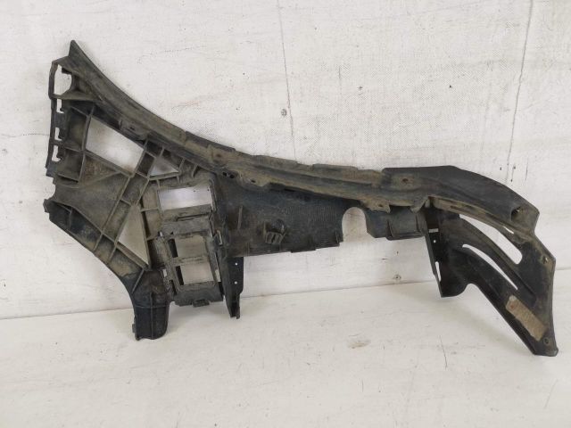 bontott MERCEDES-BENZ GLE Jobb első Lökhárító Tartó (Műanyag)