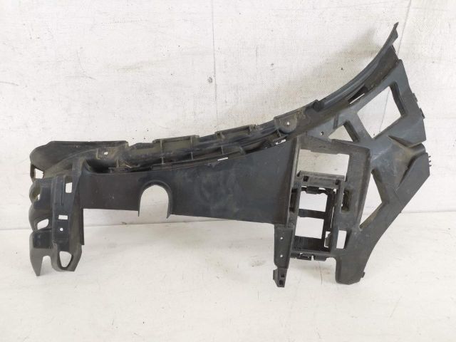 bontott MERCEDES-BENZ GLE Jobb első Lökhárító Tartó (Műanyag)