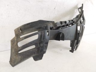 bontott MERCEDES-BENZ GLE Jobb első Lökhárító Tartó (Műanyag)