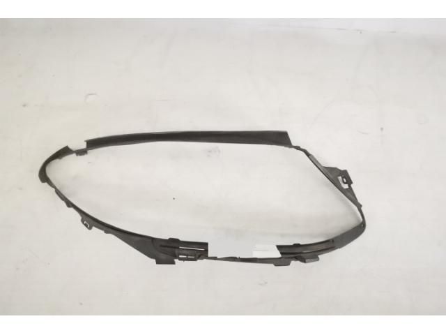 bontott MERCEDES-BENZ GLE Jobb Fényszóró Lámpakeret