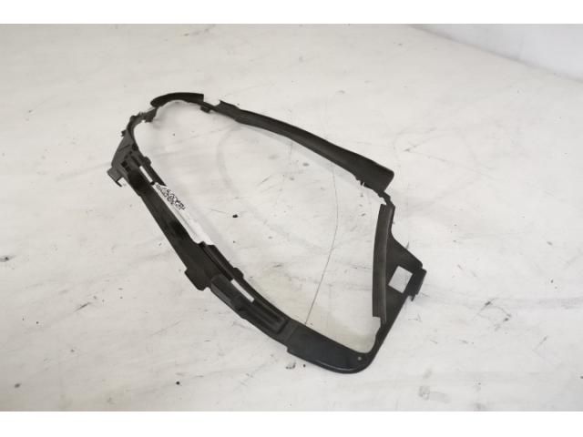 bontott MERCEDES-BENZ GLE Jobb Fényszóró Lámpakeret