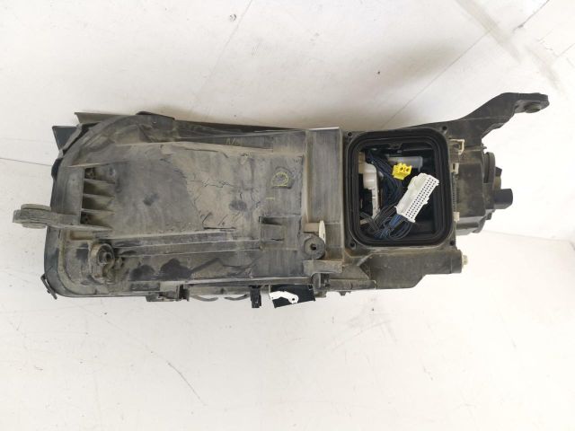 bontott MERCEDES-BENZ GLE Jobb Fényszóró