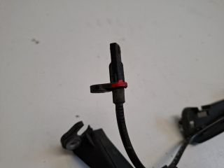 bontott MERCEDES-BENZ GLE Jobb hátsó ABS Jeladó