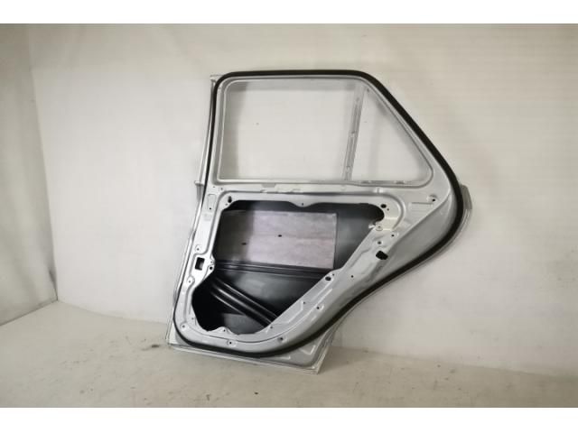 bontott MERCEDES-BENZ GLE Jobb hátsó Ajtó (Üres lemez)