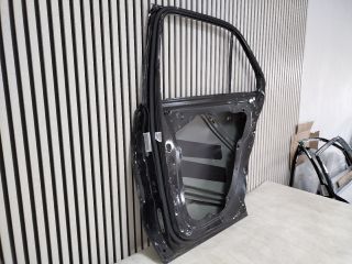 bontott MERCEDES-BENZ GLE Jobb hátsó Ajtó (Üres lemez)