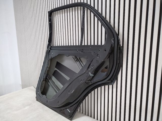 bontott MERCEDES-BENZ GLE Jobb hátsó Ajtó (Üres lemez)