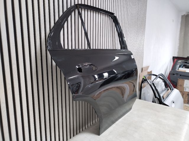 bontott MERCEDES-BENZ GLE Jobb hátsó Ajtó (Üres lemez)