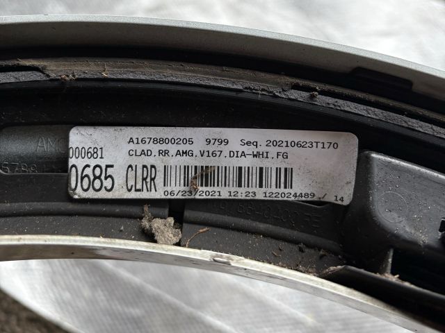 bontott MERCEDES-BENZ GLE Jobb hátsó Sárvédő Díszléc