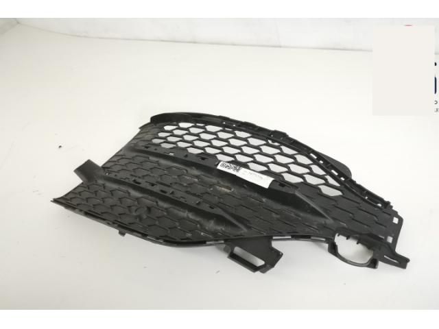 bontott MERCEDES-BENZ GLE Jobb Ködlámpa Rács