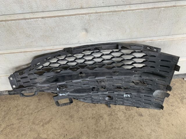 bontott MERCEDES-BENZ GLE Jobb Ködlámpa Rács