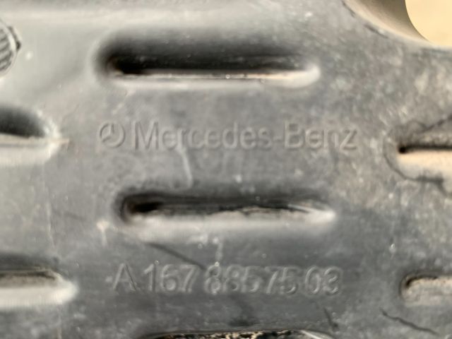 bontott MERCEDES-BENZ GLE Jobb Ködlámpa Rács