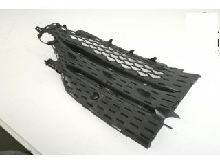 bontott MERCEDES-BENZ GLE Jobb Ködlámpa Rács