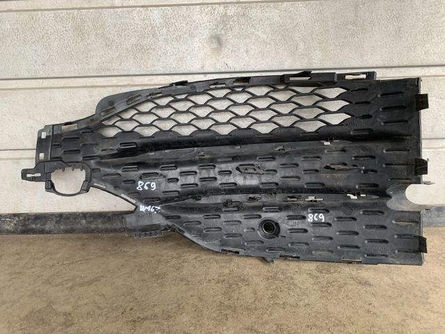 bontott MERCEDES-BENZ GLE Jobb Ködlámpa Rács