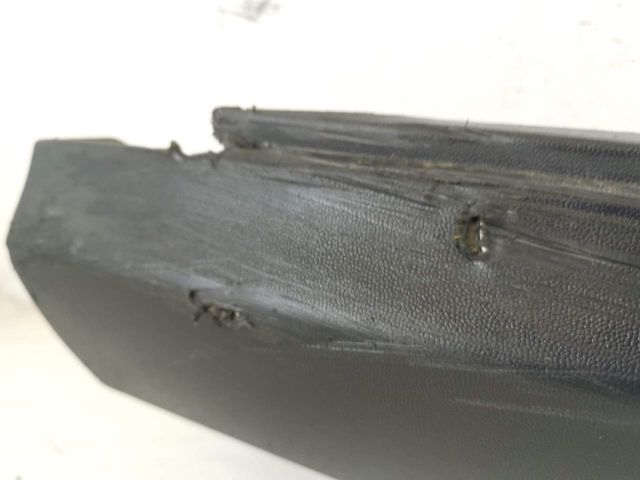 bontott MERCEDES-BENZ GLE Jobb Küszöb