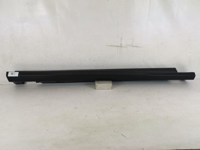 bontott MERCEDES-BENZ GLE Jobb Küszöb