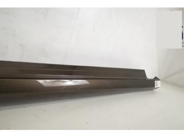 bontott MERCEDES-BENZ GLE Jobb Küszöb