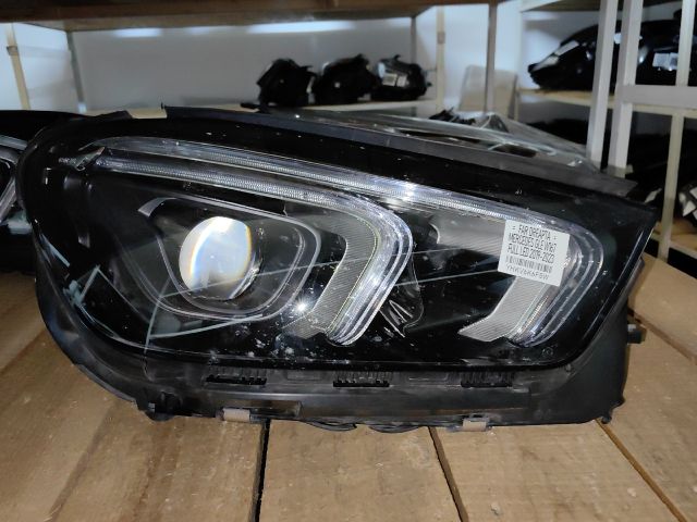 bontott MERCEDES-BENZ GLE Jobb Ledes Fényszóró