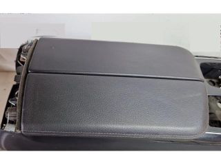 bontott MERCEDES-BENZ GLE Könyöklő