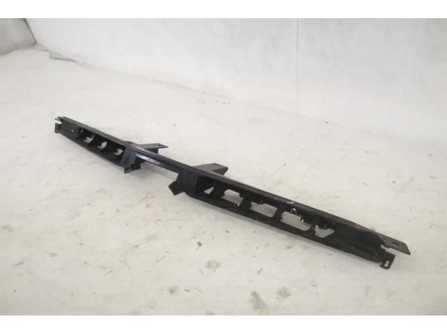 bontott MERCEDES-BENZ GLE Motorháztető Díszléc Első